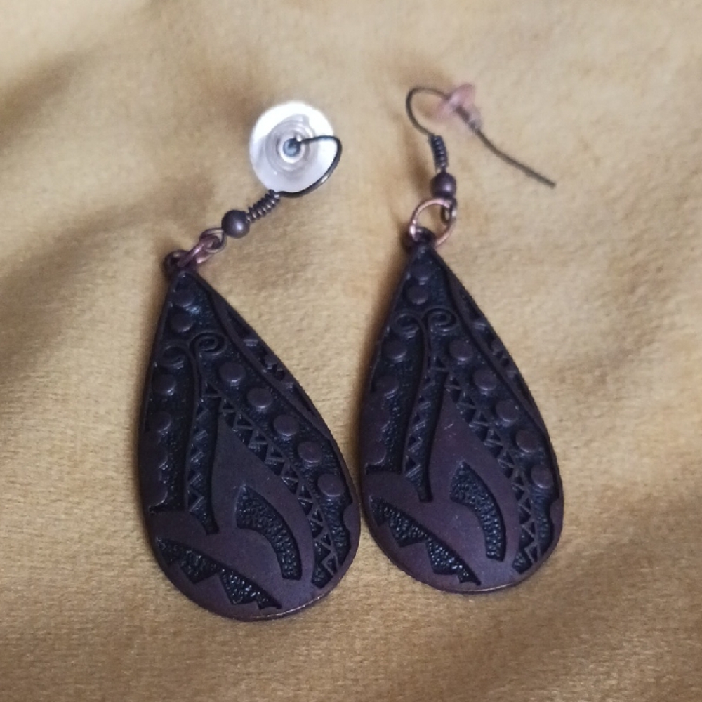 Elegant Brown Teardrop Earrings